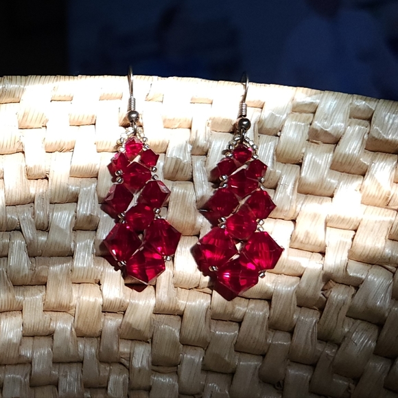 Vintage 1970s 1980s Ruby Red Swarovski Crystal Dangle Earrings - Picture 3 of 11
